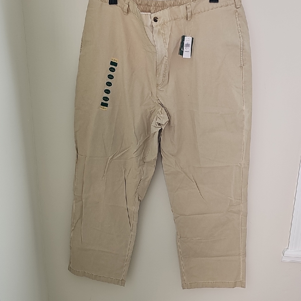 L.L. Bean Men's Khaki Chinos. Size 44 X‎ 30. NEW WITH TAGS.